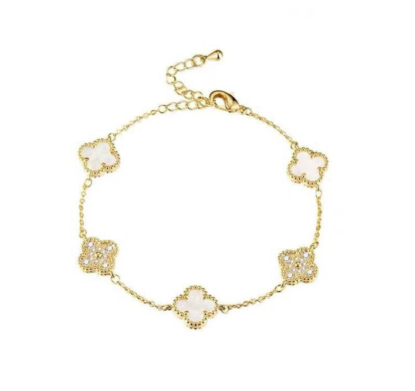 Pulsera con dijes multicolor (PRECIO FINAL EN EL CARRITO)
