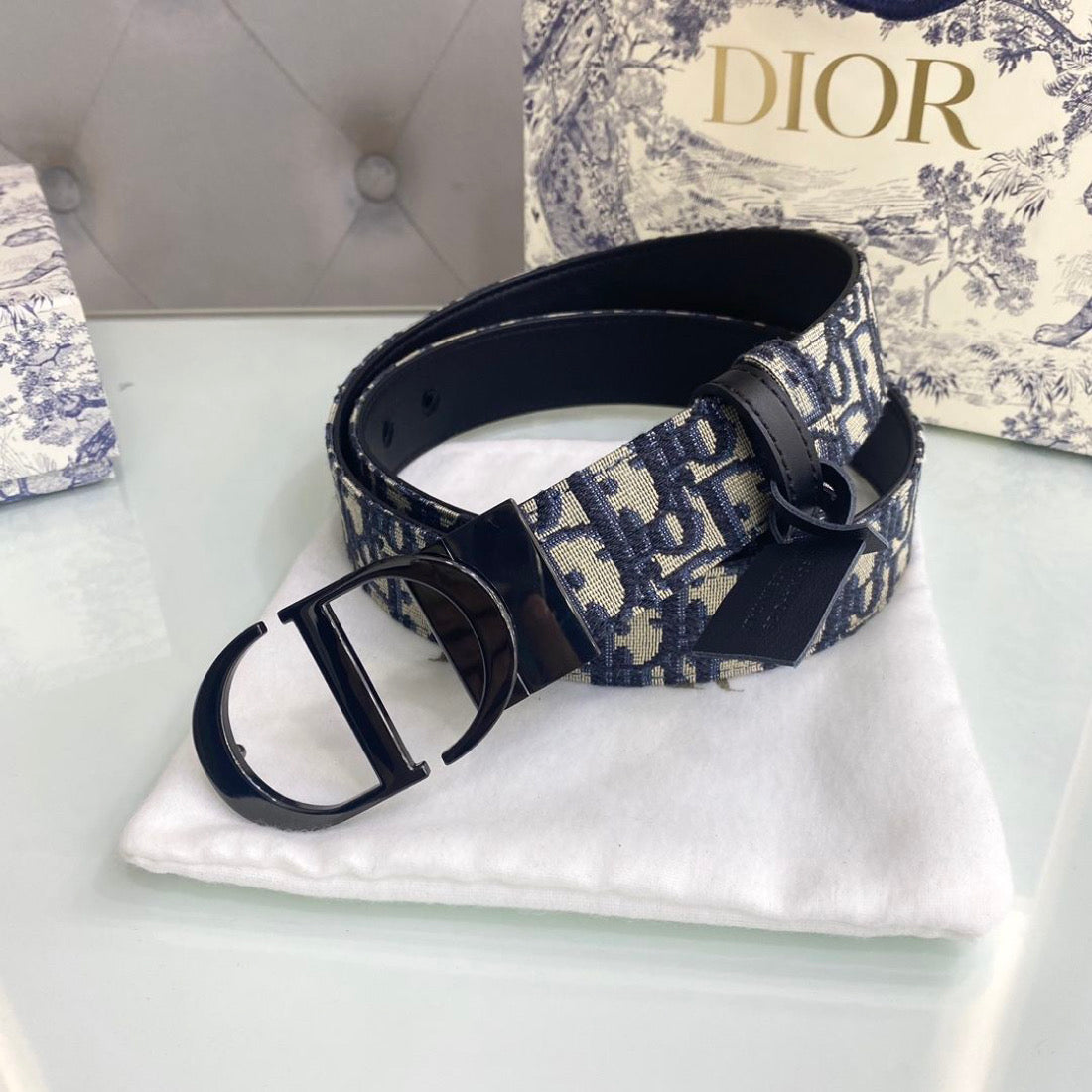 Navy and white belt.