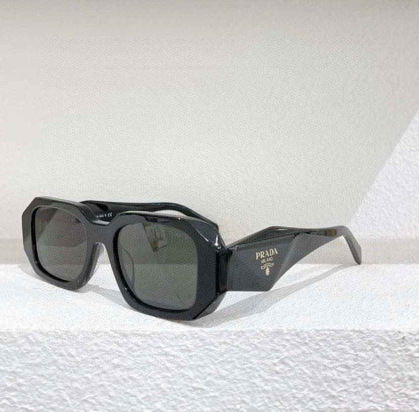 Low profile sunglasses