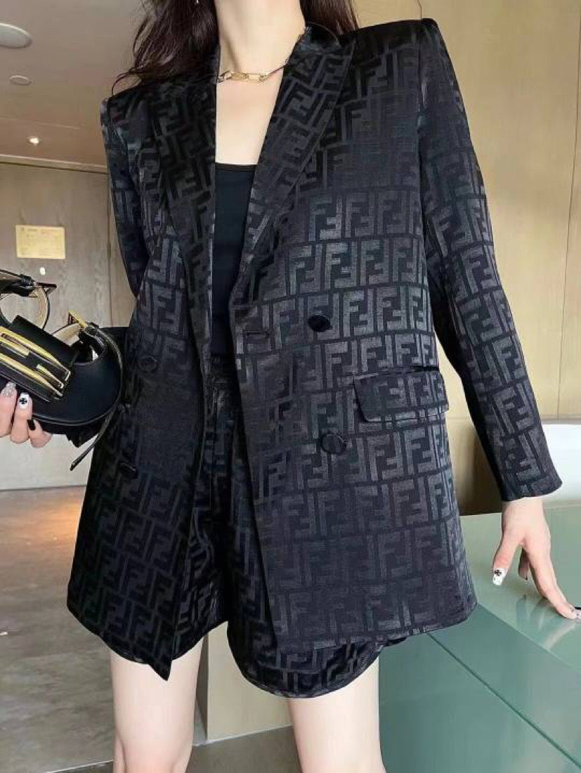The basic Blazer set
